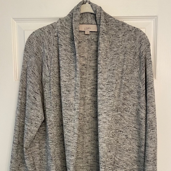 Ann Taylor LOFT Swing Front Sweater - Picture 1 of 5